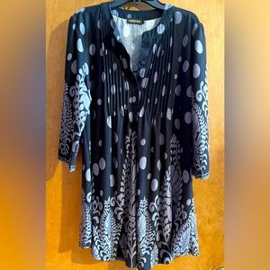 ❤️Women’s size Large❤️🌺lengthy Blouse Beautifully🌺GREAT CONDITION